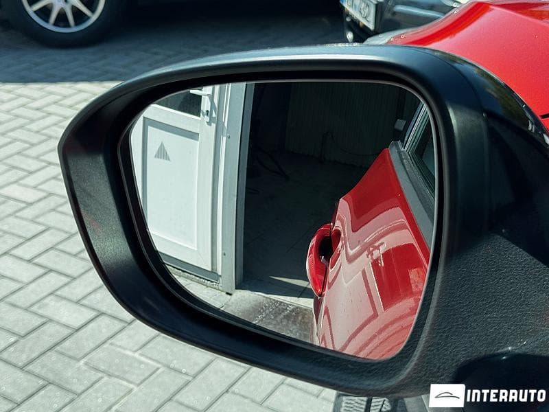 Nissan Juke 2021 — Миниатюра 21