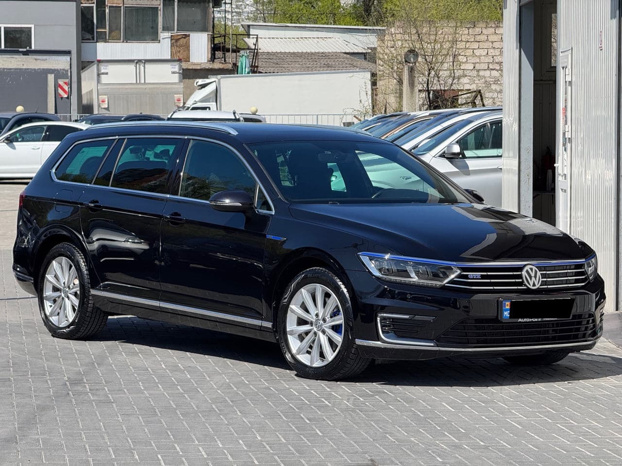 Volkswagen Passat GTE 2015 — Миниатюра 4