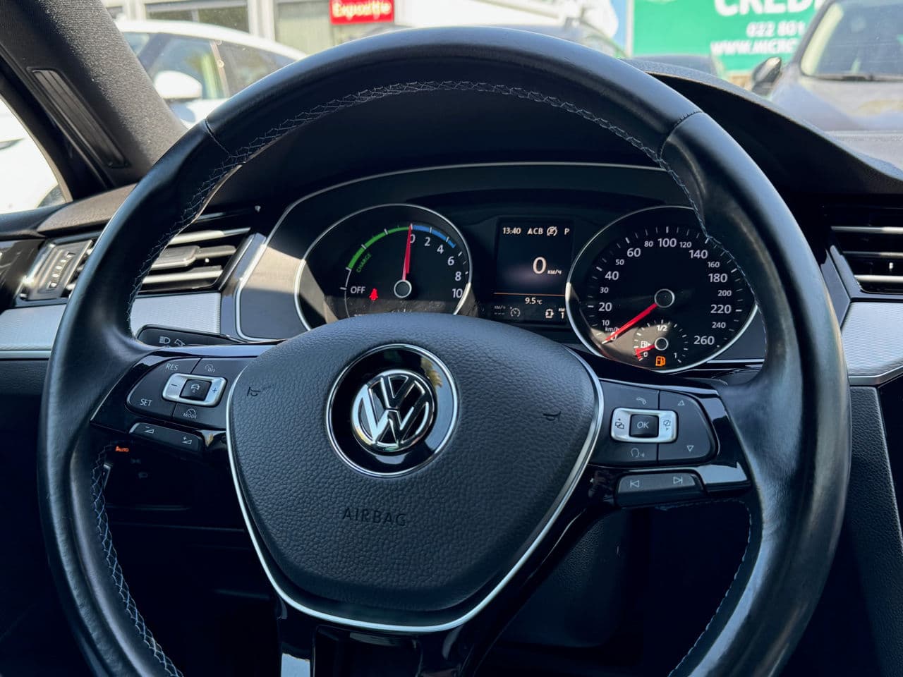 Volkswagen Passat GTE 2015 — Миниатюра 8