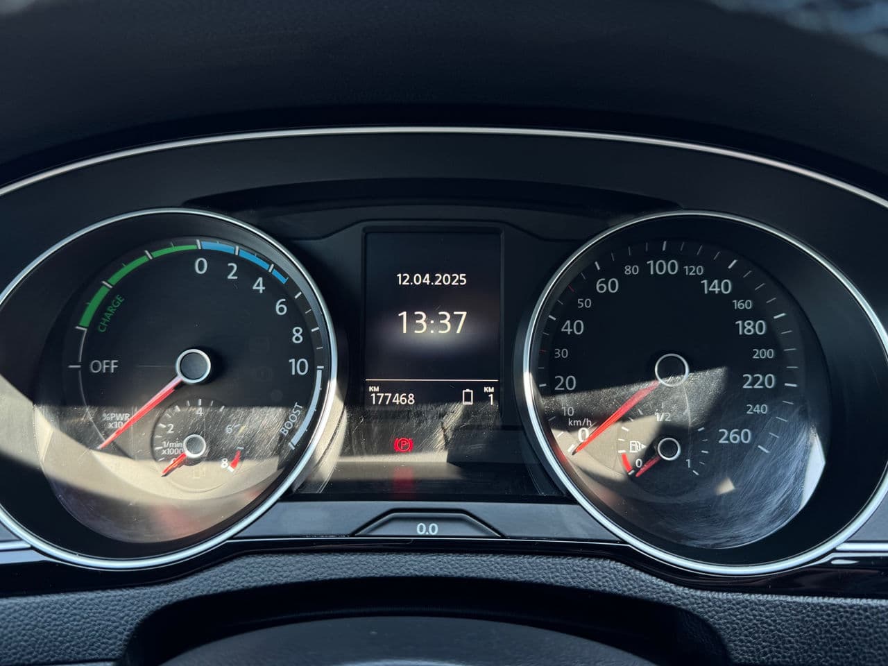Volkswagen Passat GTE 2015 — Миниатюра 9
