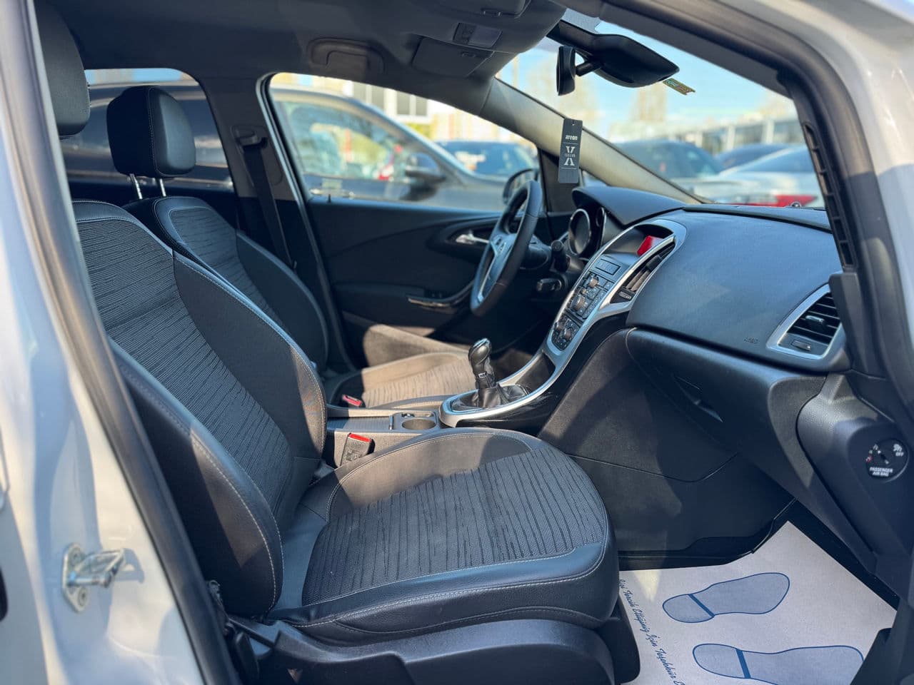 Opel Astra 2015 — Миниатюра 18