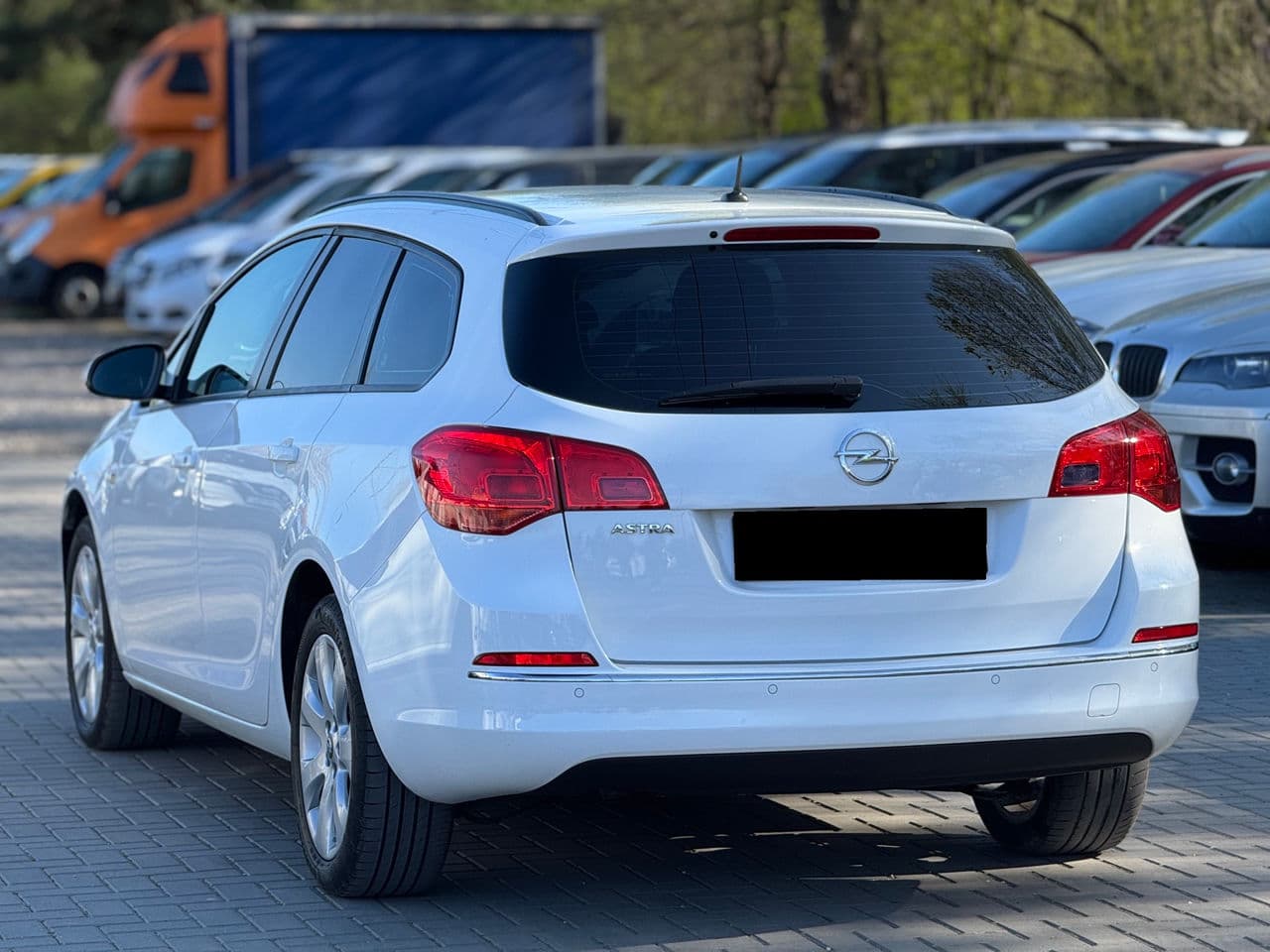 Opel Astra 2015 — Миниатюра 4