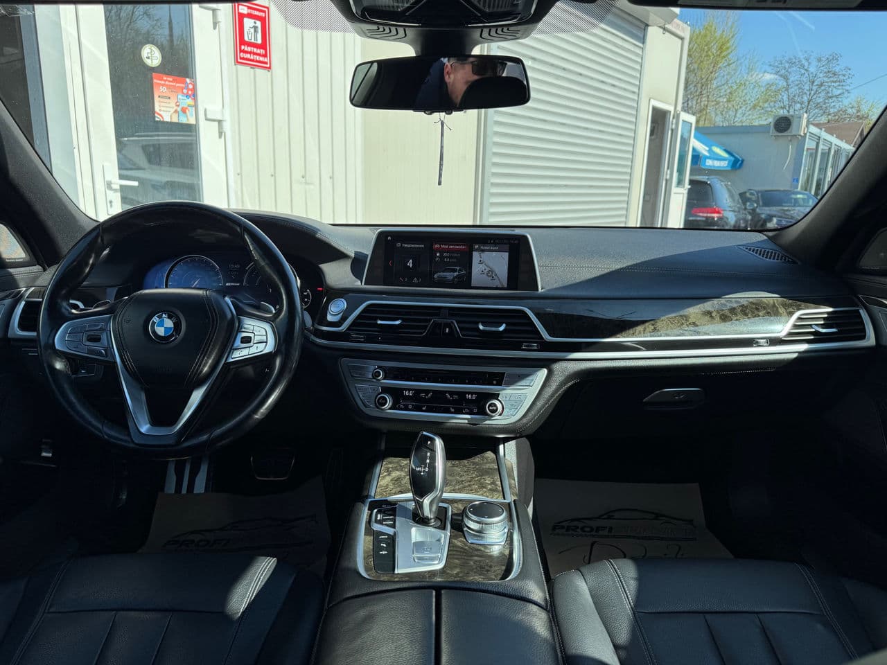 BMW 740e 2018 — Миниатюра 9