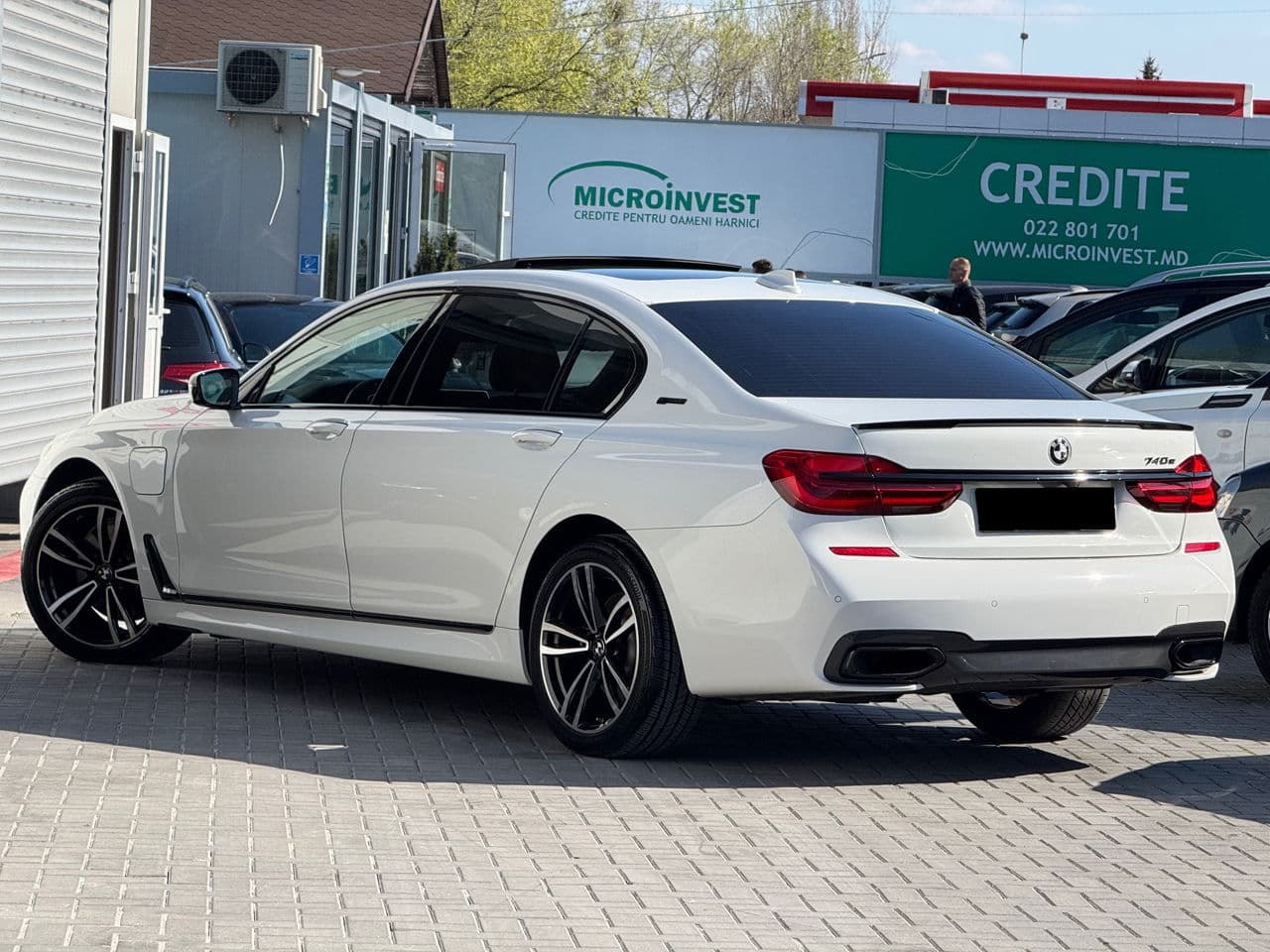 BMW 740e 2018 — Миниатюра 4
