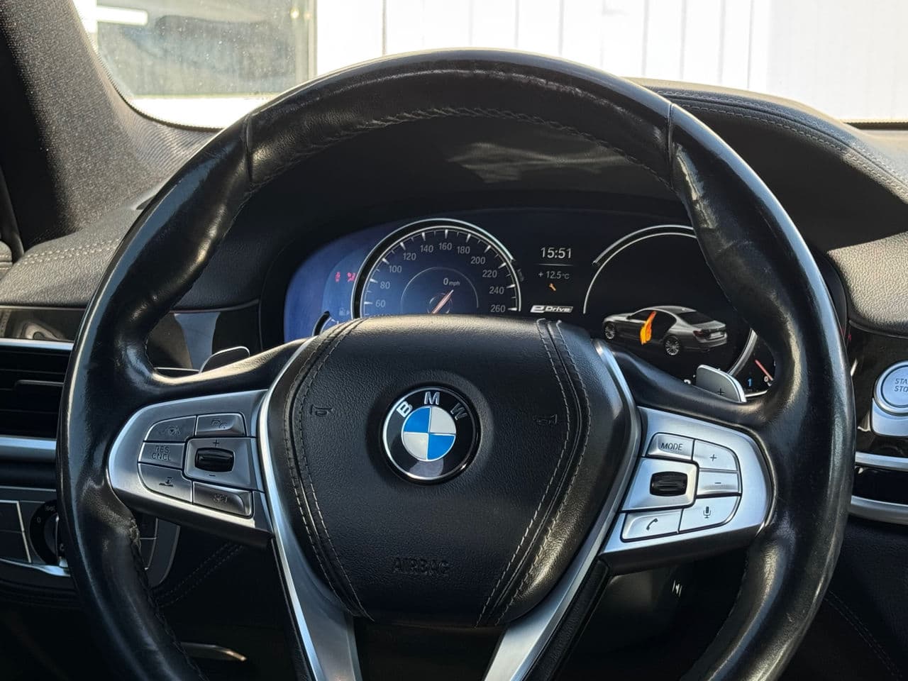 BMW 740e 2018 — Миниатюра 14