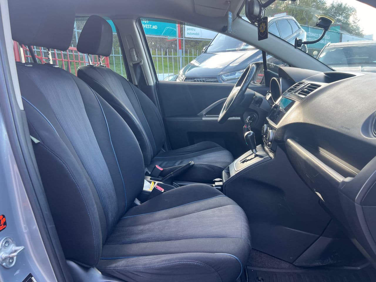 Mazda 5 2011 — Миниатюра 6