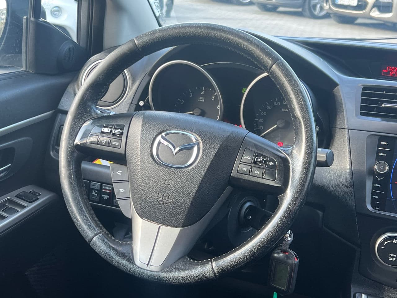 Mazda 5 2011 — Миниатюра 11