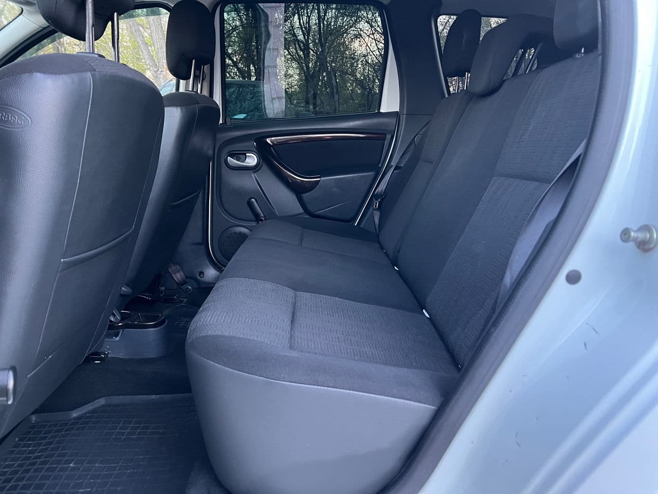 Dacia Duster 2012 — Миниатюра 11