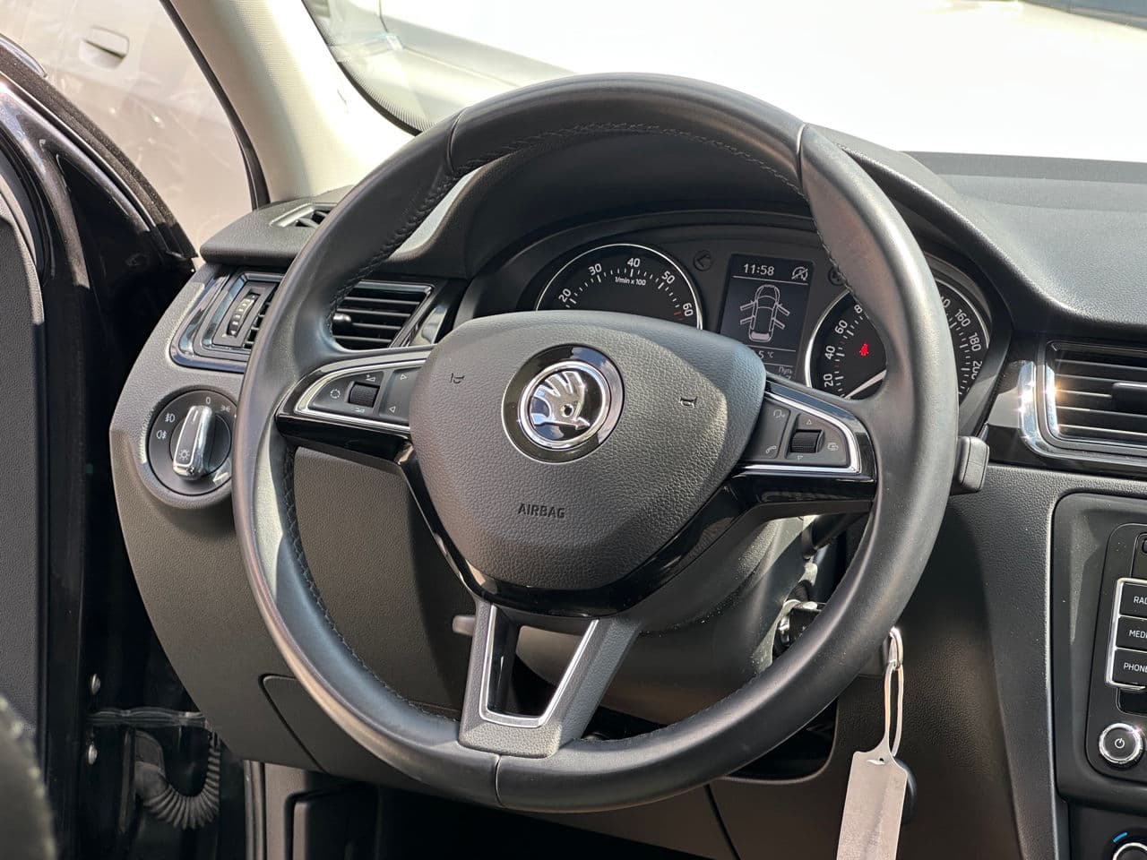 Skoda Rapid 2014 — Миниатюра 7