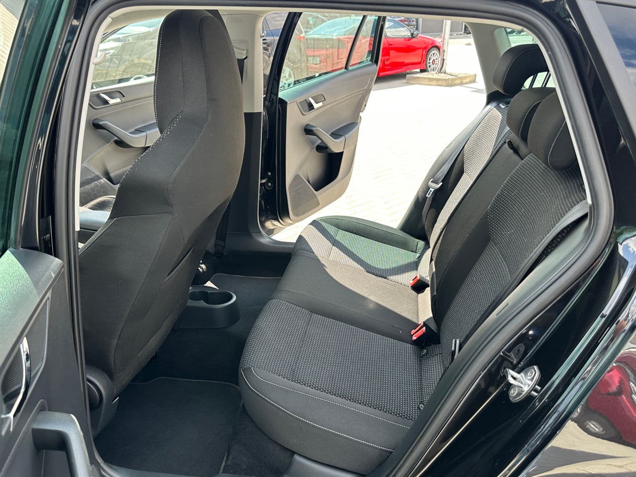 Skoda Rapid 2014 — Миниатюра 12