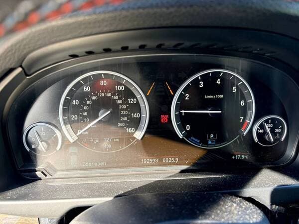BMW X5 4.0e 2016 — Миниатюра 8