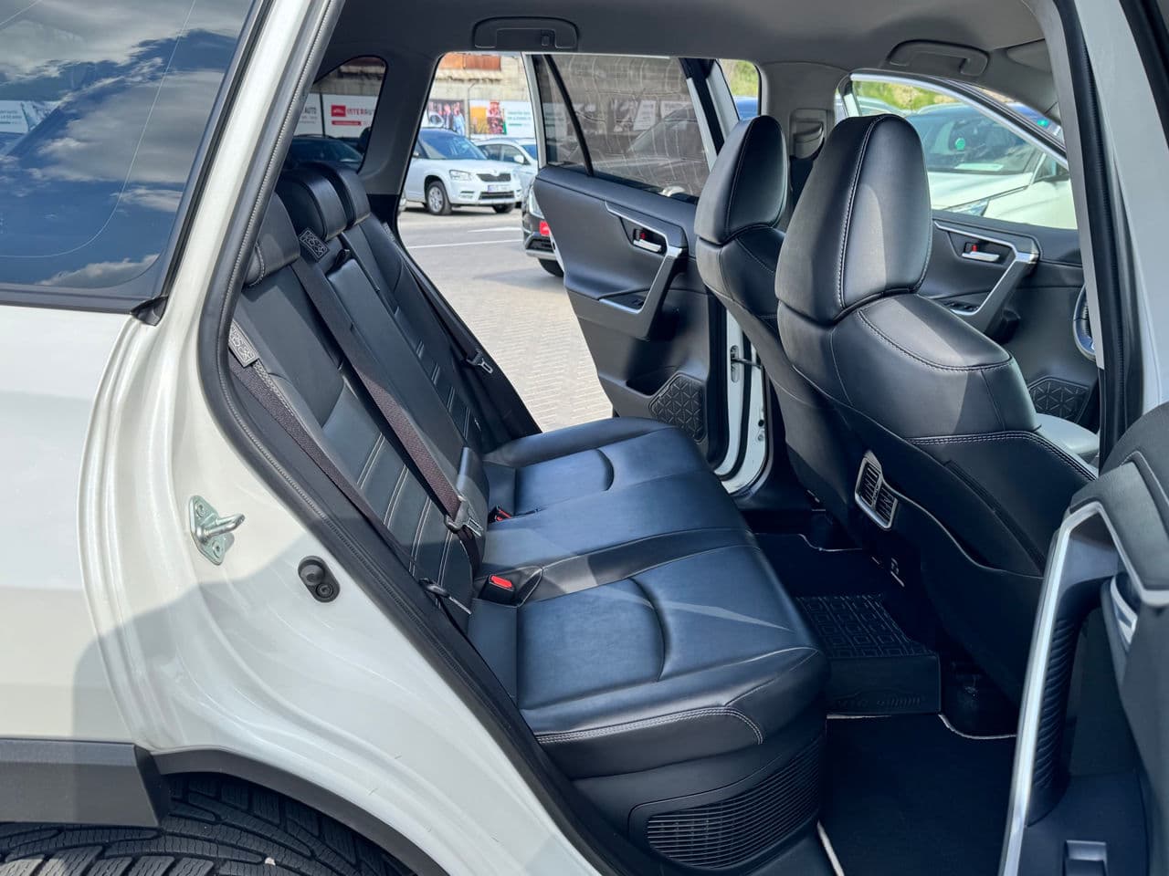 Toyota Rav-4 2020 — Миниатюра 16