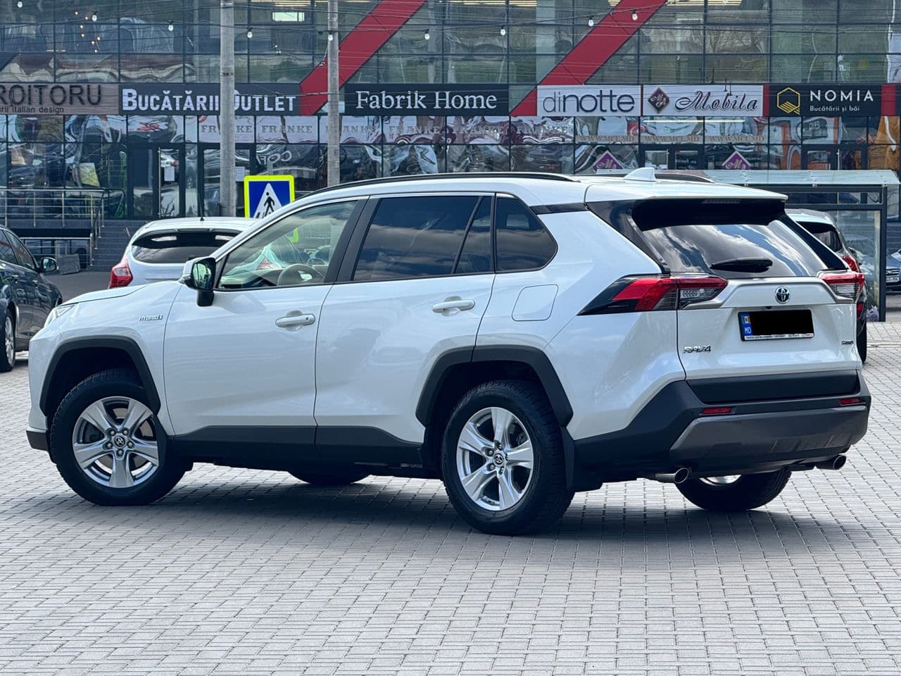 Toyota Rav-4 2020 — Миниатюра 5