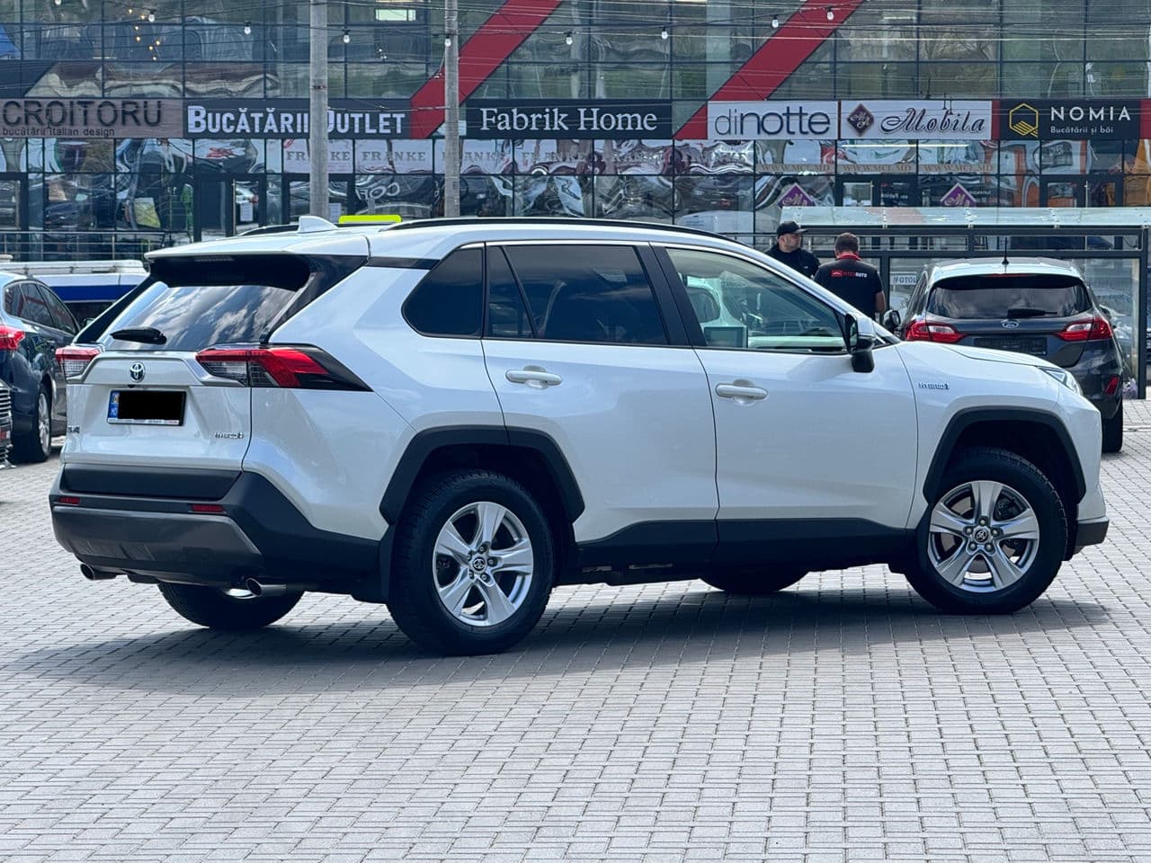 Toyota Rav-4 2020 — Миниатюра 4