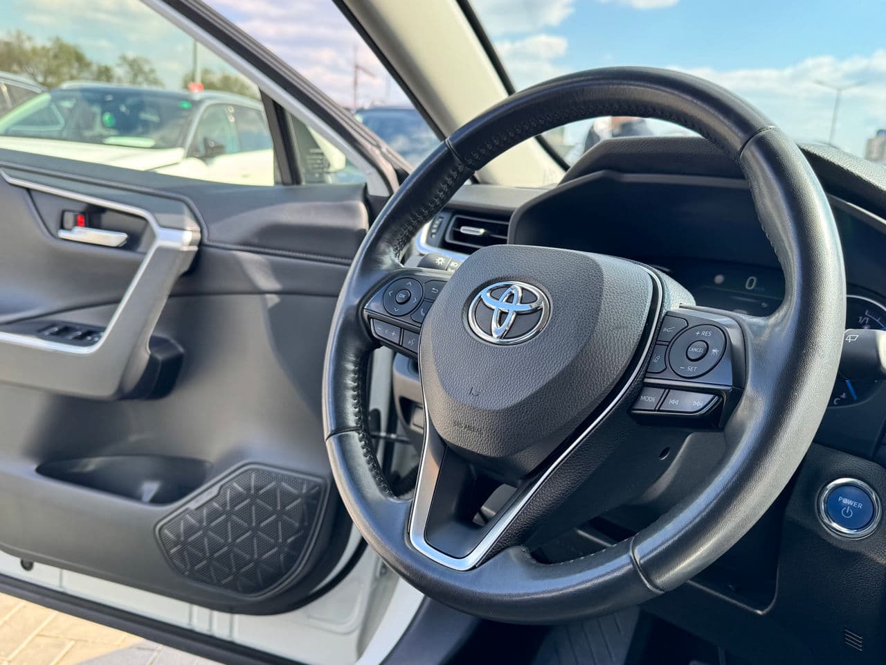 Toyota Rav-4 2020 — Миниатюра 9