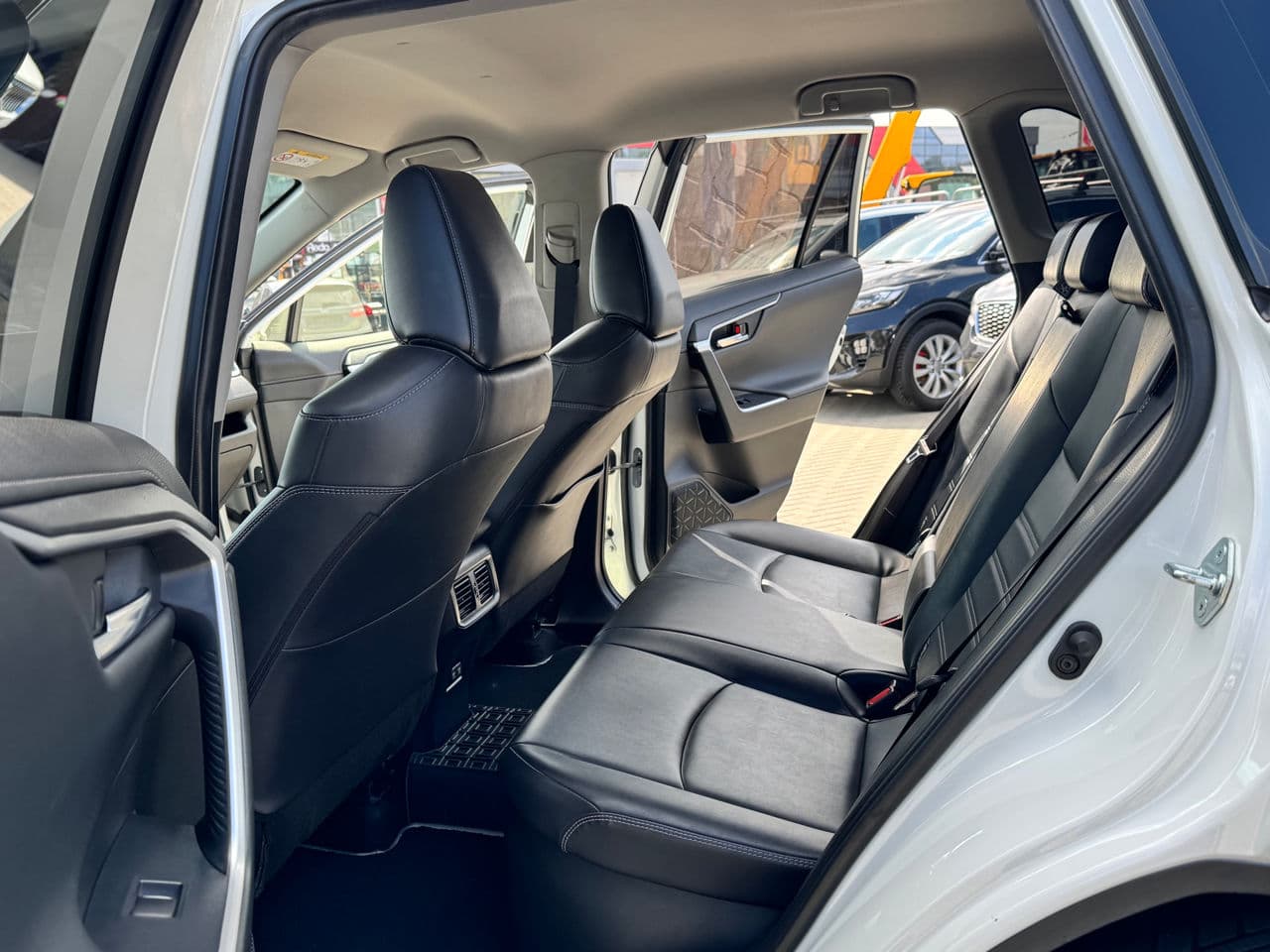 Toyota Rav-4 2020 — Миниатюра 15
