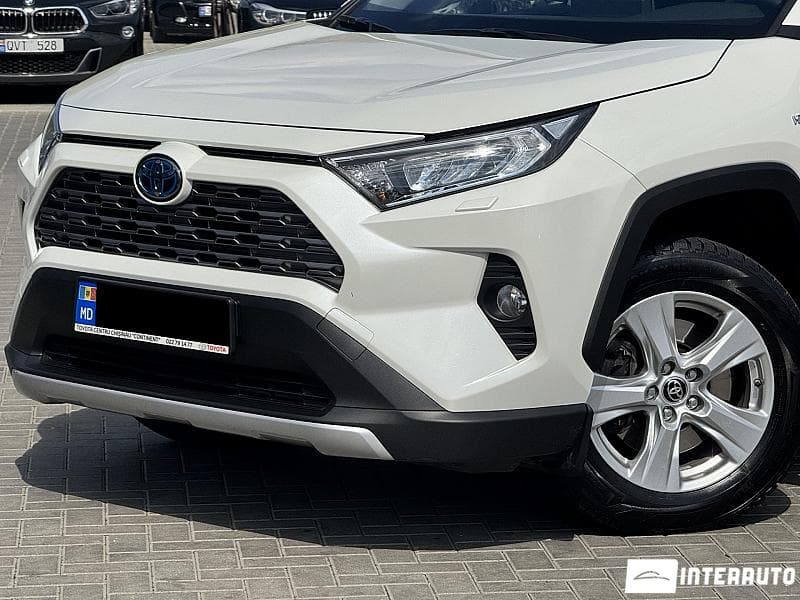 Toyota Rav-4 2020 — Миниатюра 3