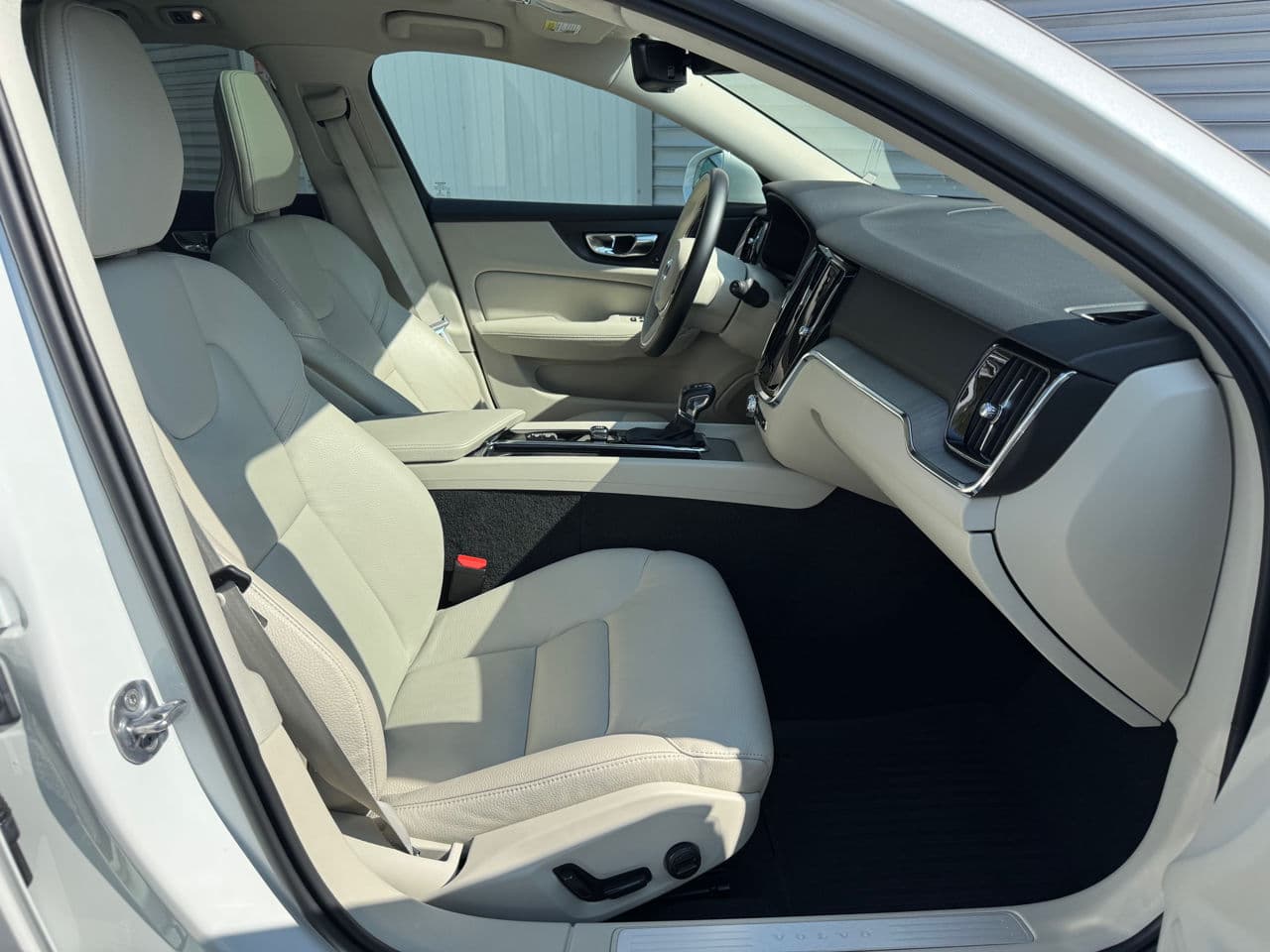 Volvo V 60 Cross Country 2021 — Миниатюра 6