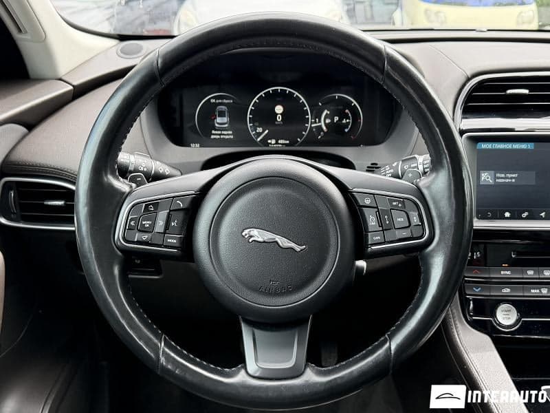 Jaguar F-Pace 2016 — Миниатюра 13