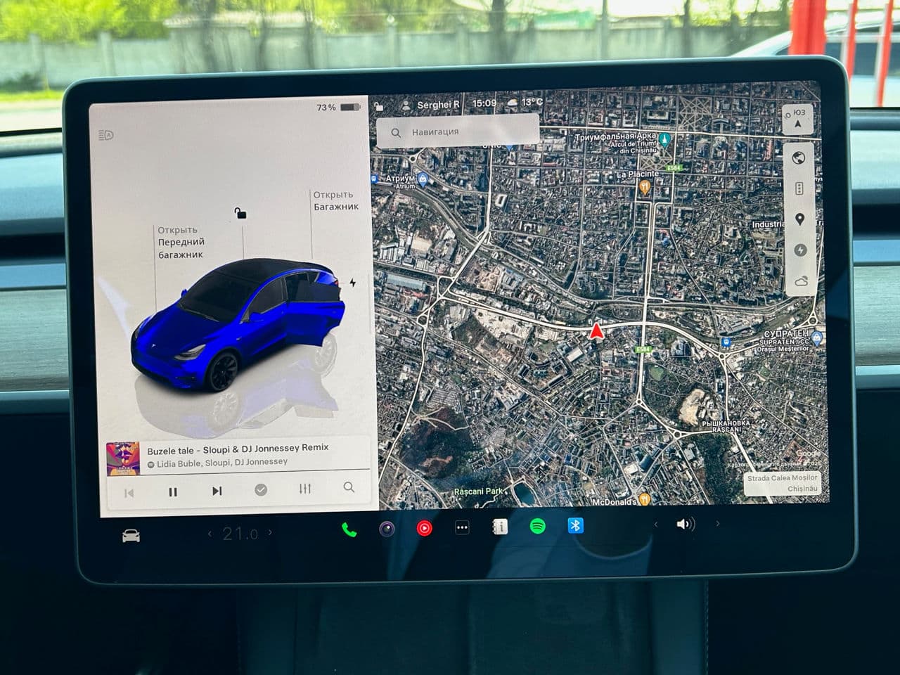 Tesla Model Y 2022 — Миниатюра 11
