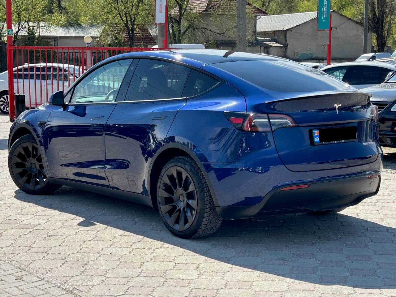 Tesla Model Y 2022 — Миниатюра 2