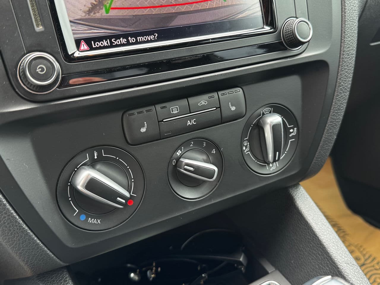 Volkswagen Jetta 2017 — Миниатюра 11