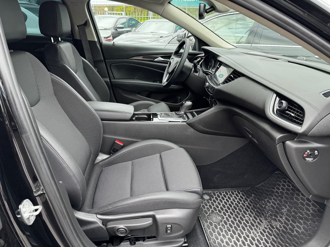 Opel Insignia 2021 — Миниатюра 14