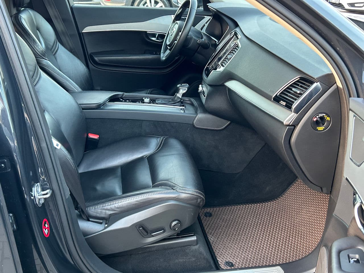 Volvo XC 90 2016 — Миниатюра 14