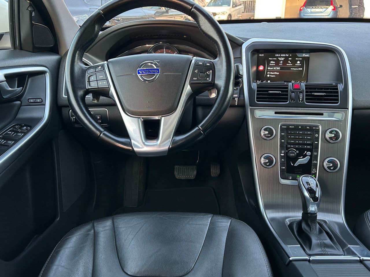 Volvo XC 60 2016 — Миниатюра 8