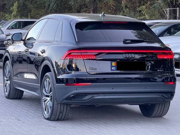 2019 Audi Q8 — Miniatură 2