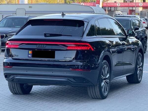 2019 Audi Q8 — Miniatură 4