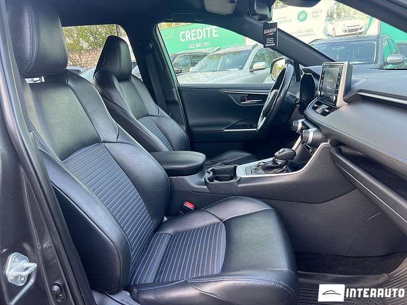 2019 Toyota Rav-4 — Miniatură 6