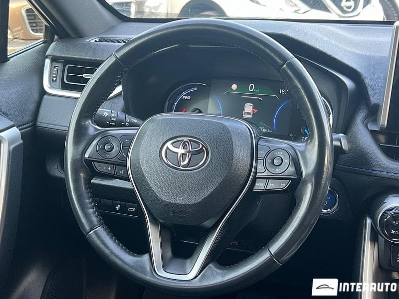 2019 Toyota Rav-4 — Miniatură 10