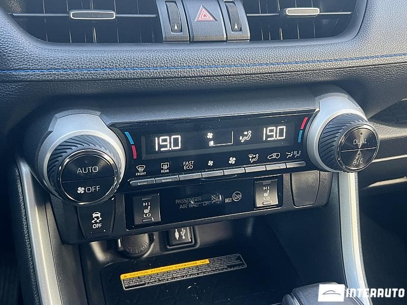 2019 Toyota Rav-4 — Miniatură 12