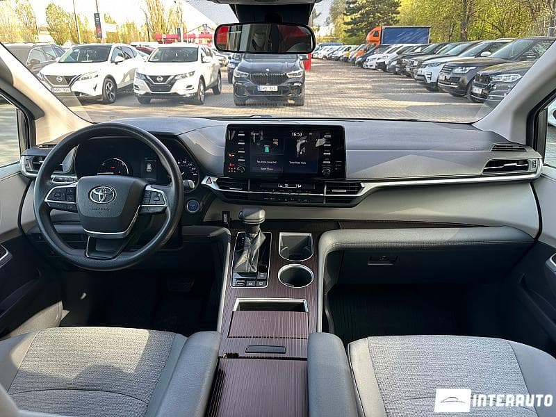 Toyota Sienna 2021 — Миниатюра 10