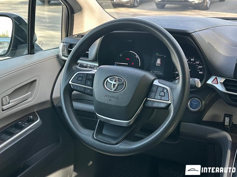 Toyota Sienna 2021 — Миниатюра 11