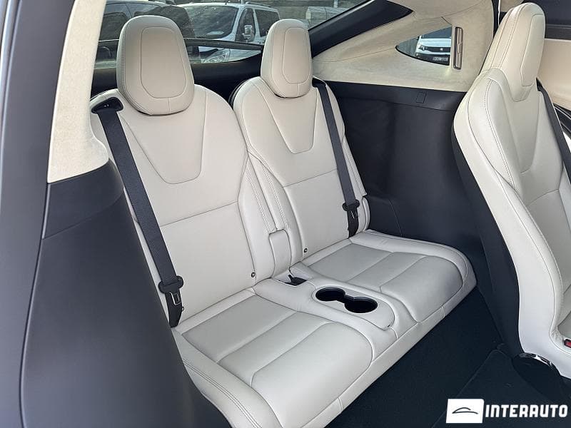 Tesla Model X 2018 — Миниатюра 14