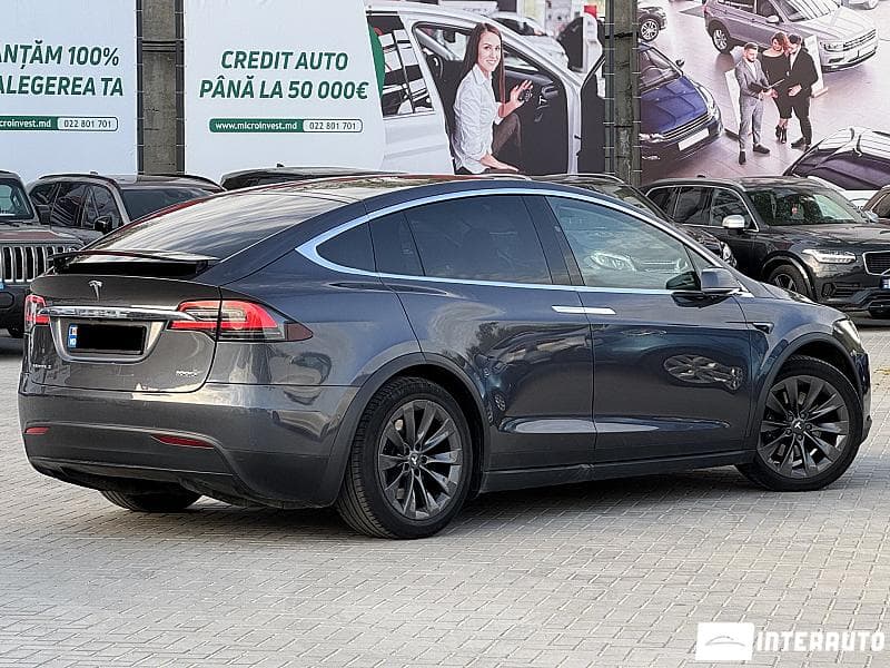 Tesla Model X 2018 — Миниатюра 3