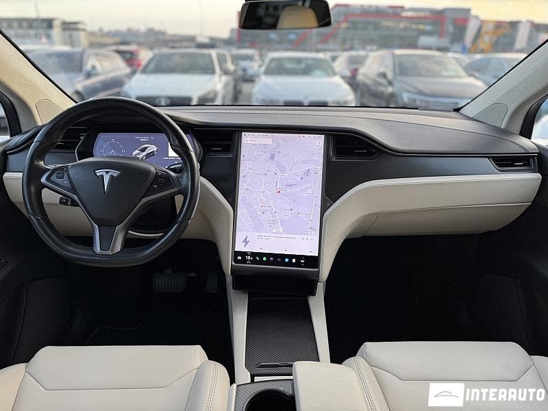 Tesla Model X 2018 — Миниатюра 6