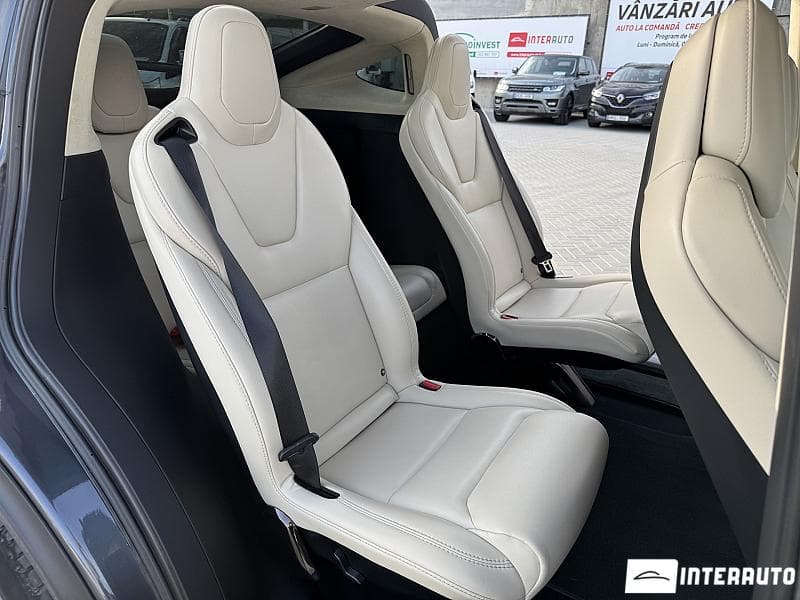 Tesla Model X 2018 — Миниатюра 15
