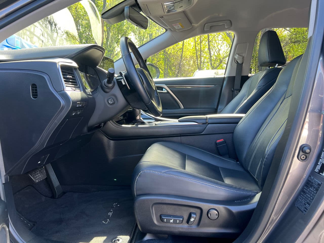 Lexus RX 300 2022 — Миниатюра 8
