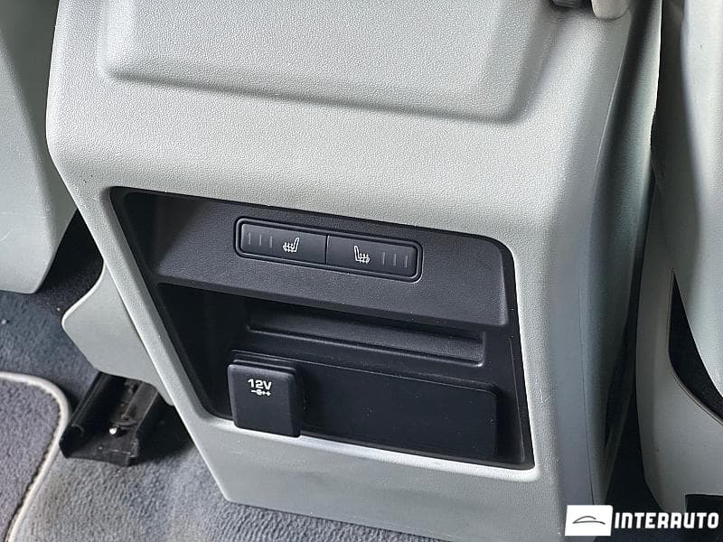 Land Rover Discovery Sport 2015 — Миниатюра 17