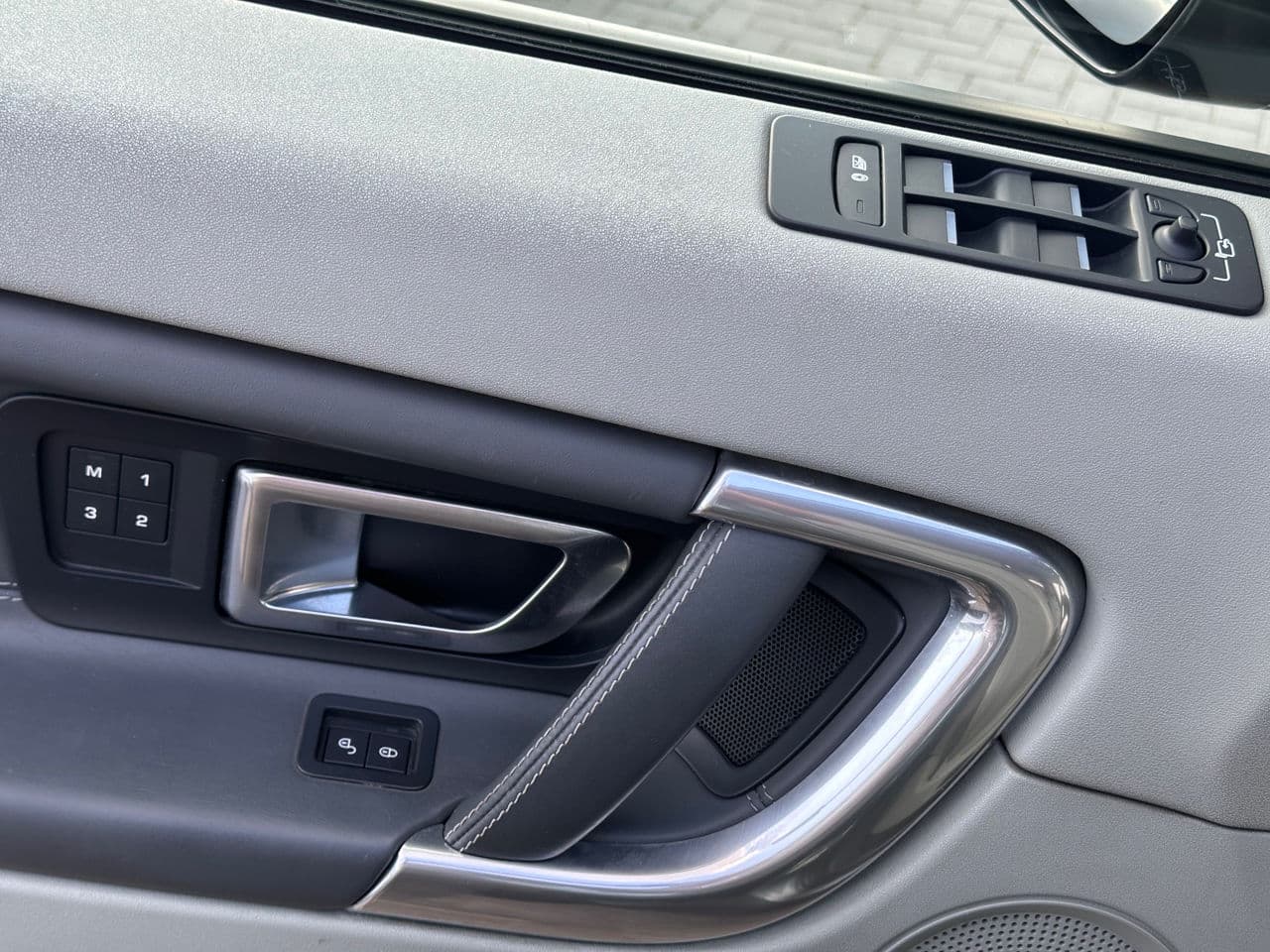 Land Rover Discovery Sport 2015 — Миниатюра 22