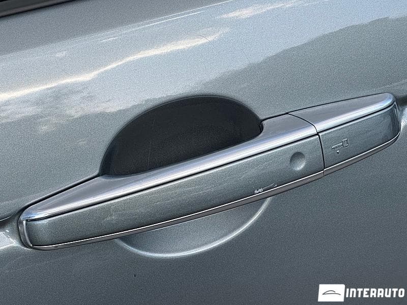 Land Rover Discovery Sport 2015 — Миниатюра 21