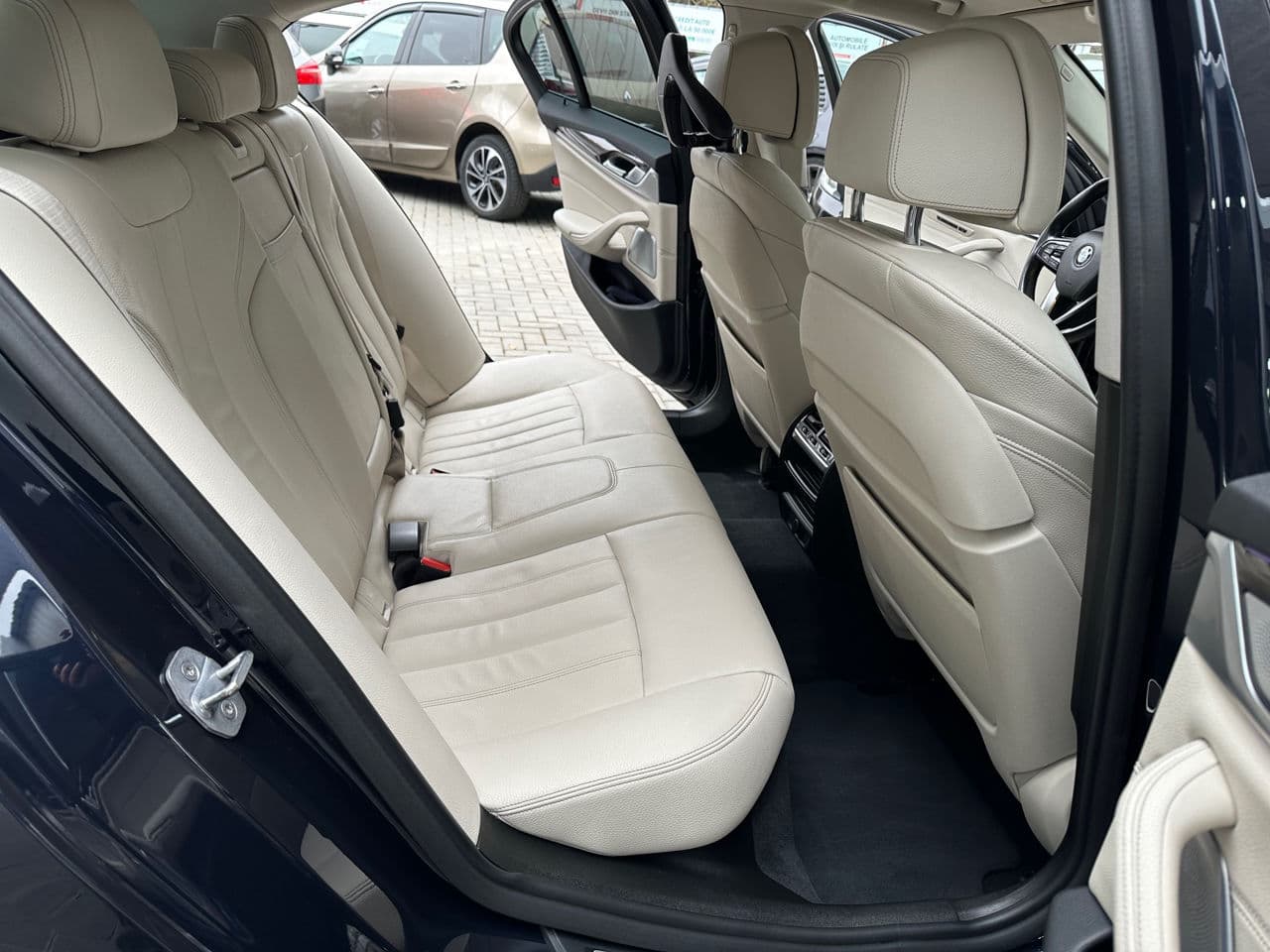 BMW 530e 2018 — Миниатюра 18