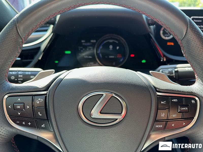 Lexus ES 300h 2022 — Миниатюра 8