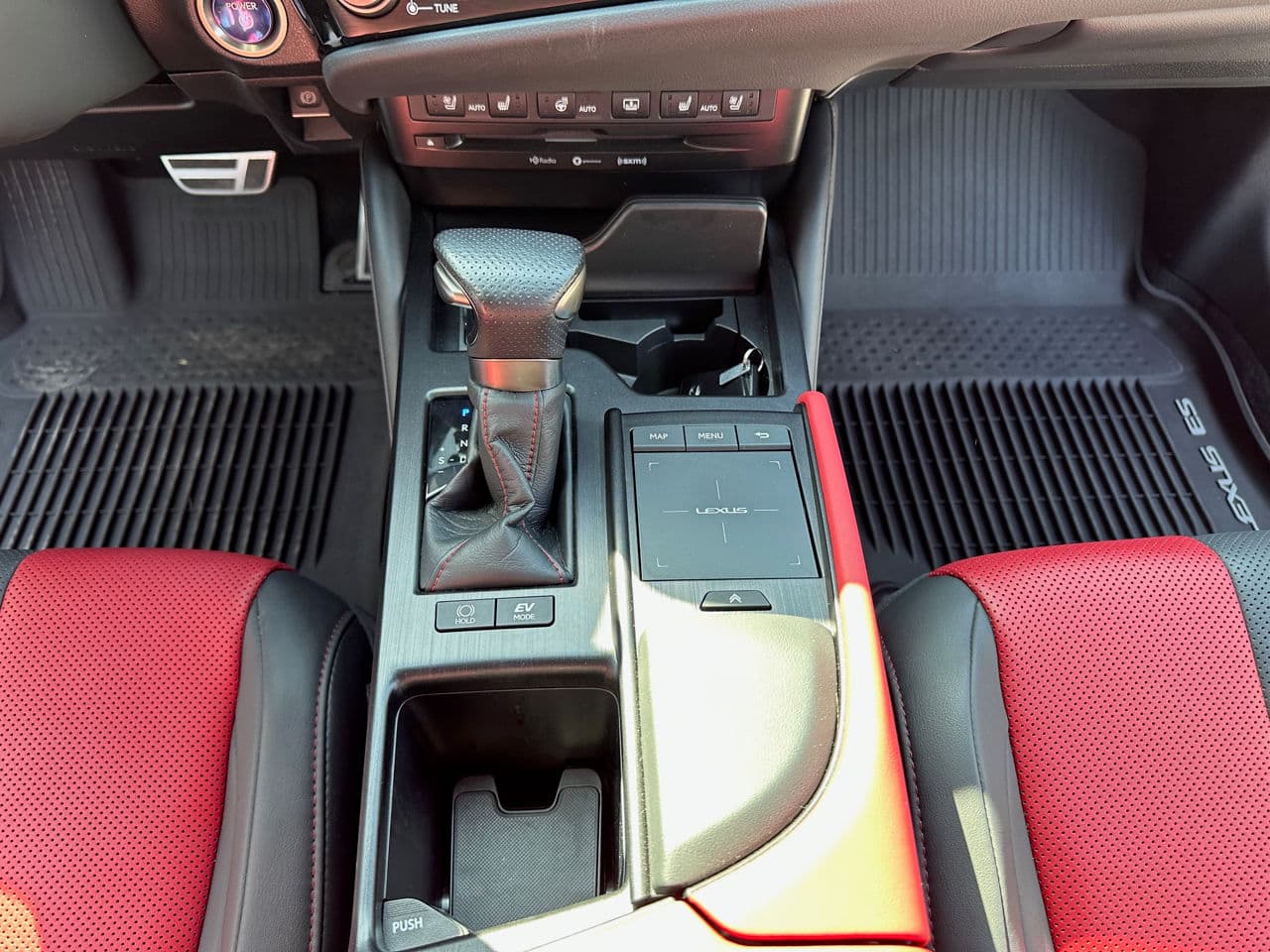 Lexus ES 300h 2022 — Миниатюра 13