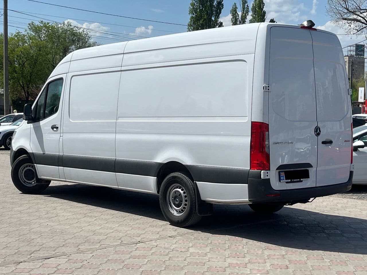 Mercedes Sprinter 2023 — Миниатюра 4