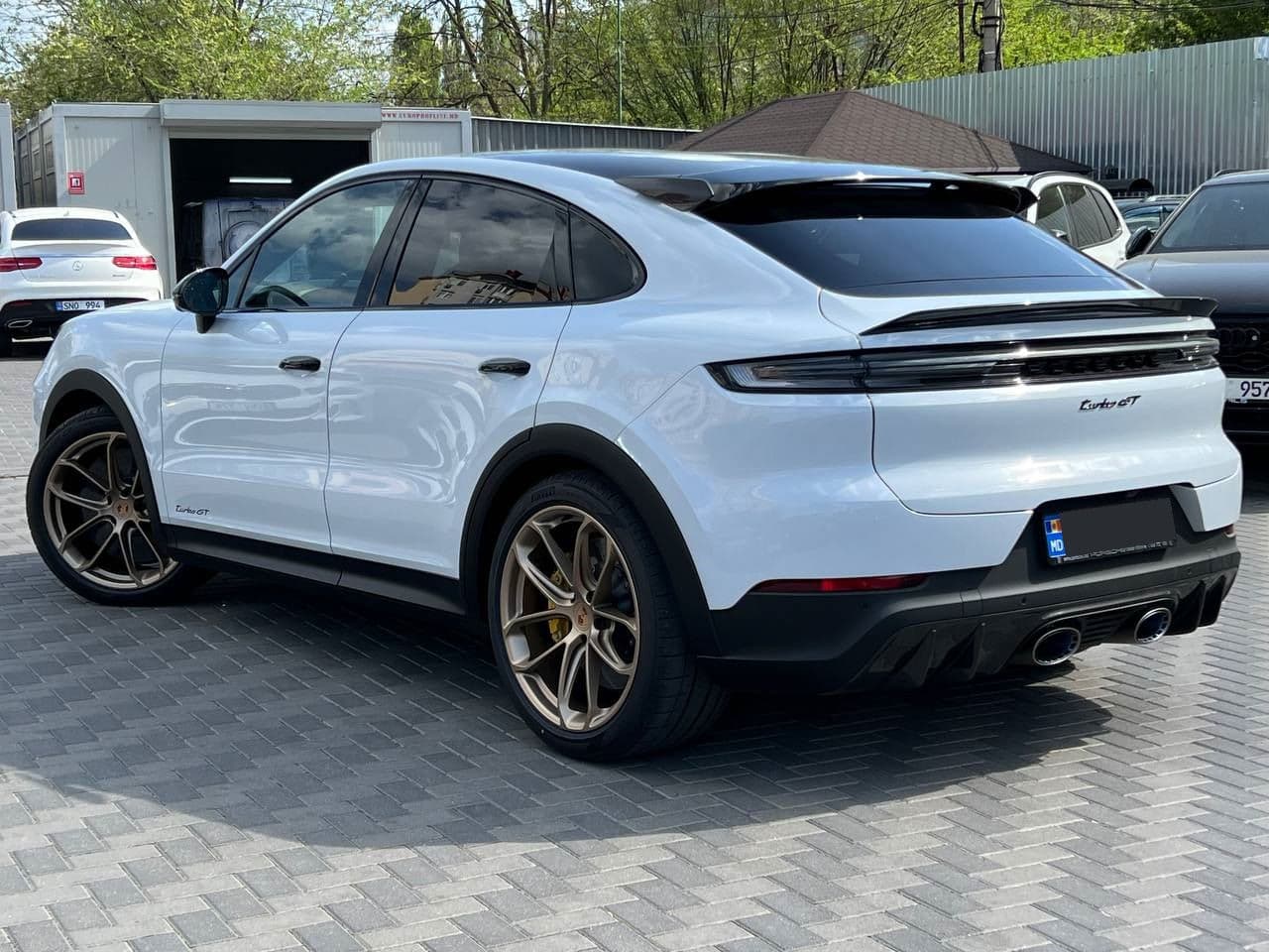 Porsche Cayenne Turbo GT Coupe 2025 — Миниатюра 2