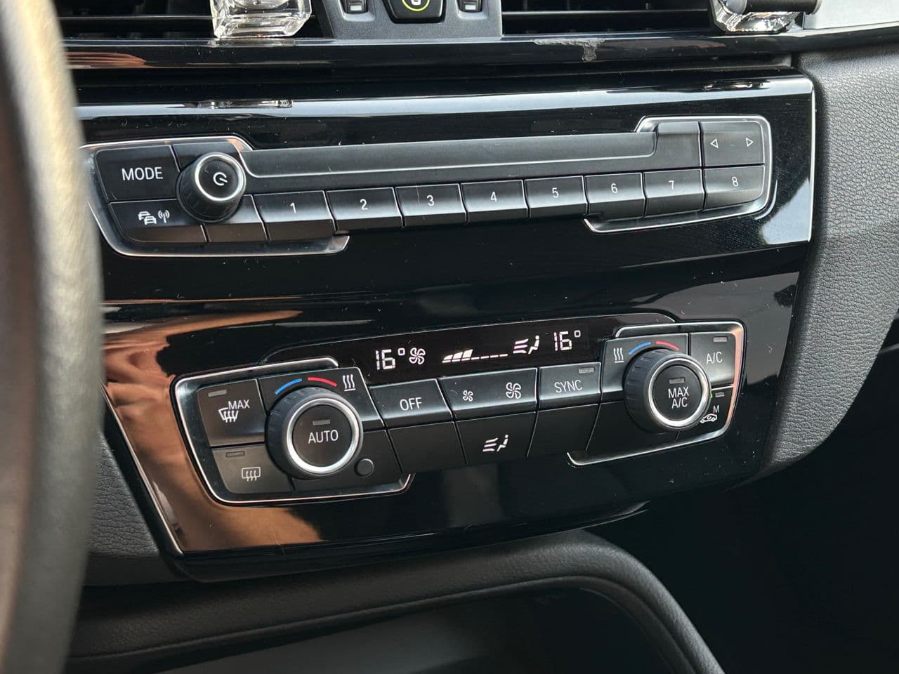 BMW X1 1.6D 2018 — Миниатюра 11